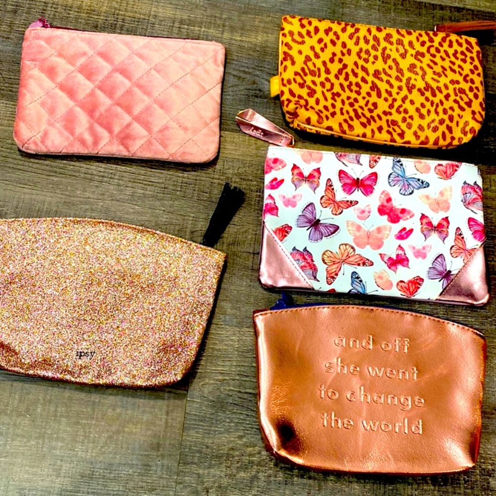 8 Small Makeup Bags